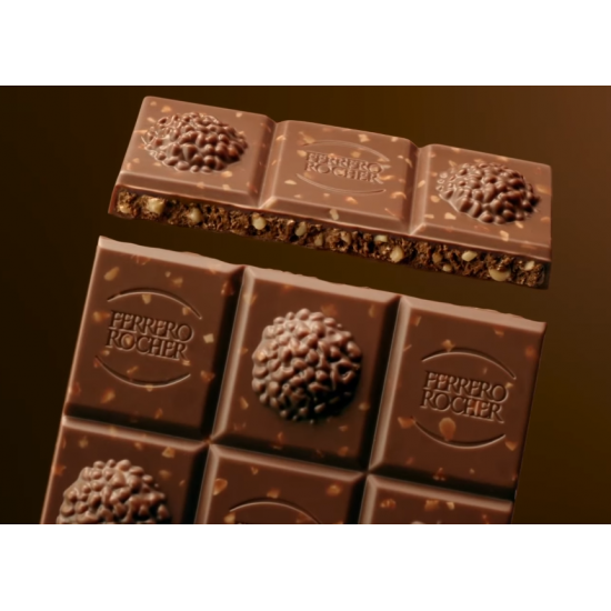 Italian Milk Chocolate with Hazelnut Bar Ferrero 90g